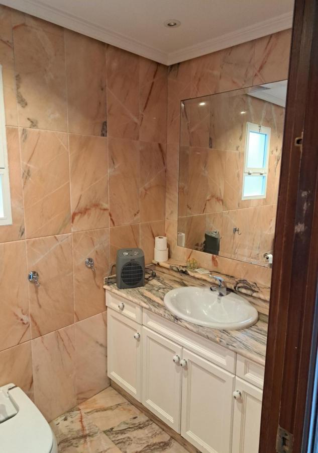 Encanto Urbano: Piso Centrico Totalmente Equipado 레브리자 외부 사진